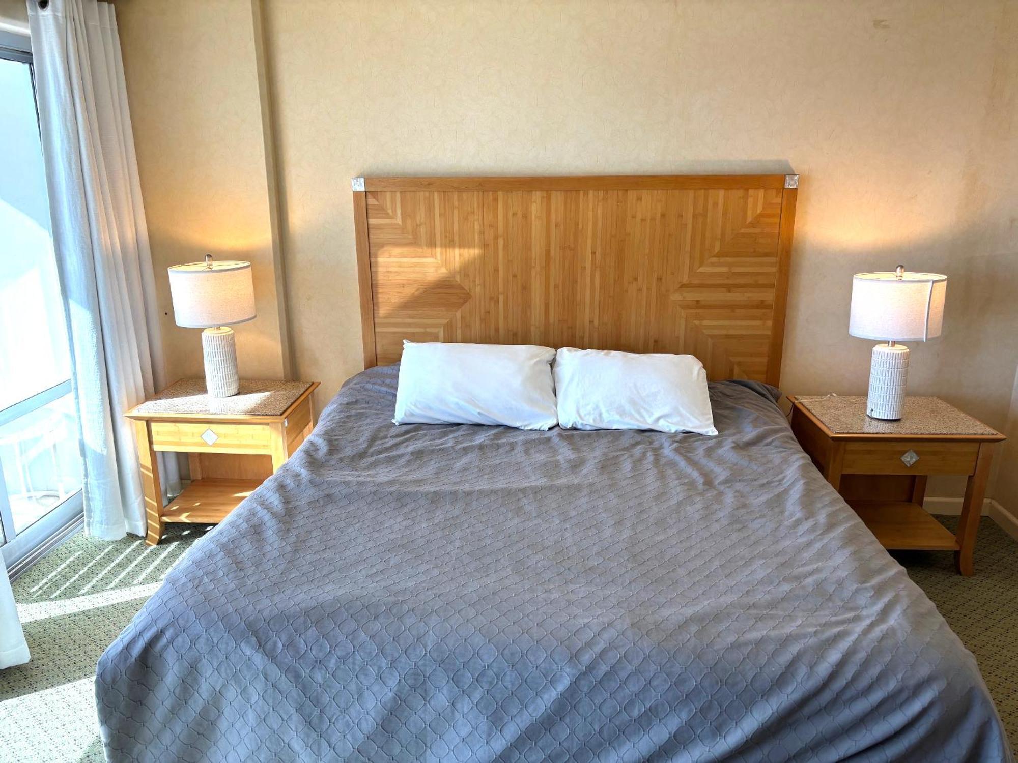 Ilikai Apt 308 - Spacious Studio With Stunning Ocean & Harbor Views Honolulu Exterior photo